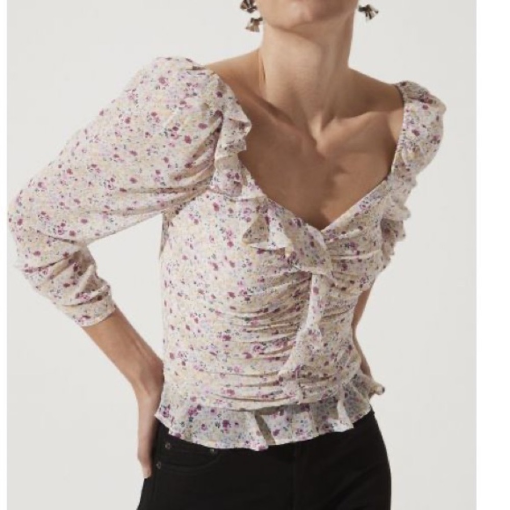 ASTR RUCHED SWEETHEART TOP
